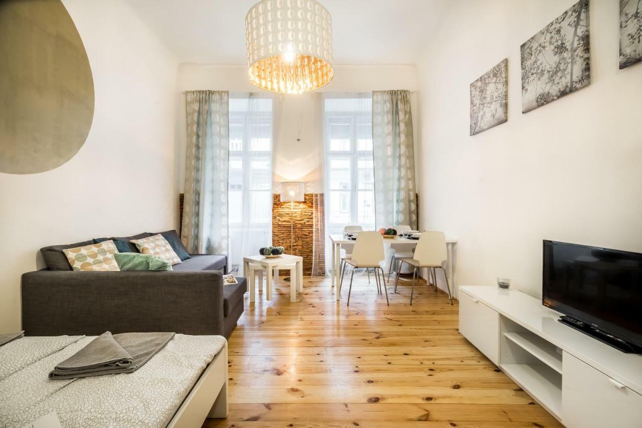 Bpr Bright Sapphire Apartment Budapesta Exterior foto